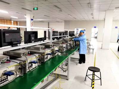 淮北新電子廠首張手機主板誕生，技術研發崗位報名者絡繹不絕